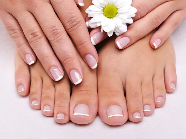 Kapaklı Pedikürcü